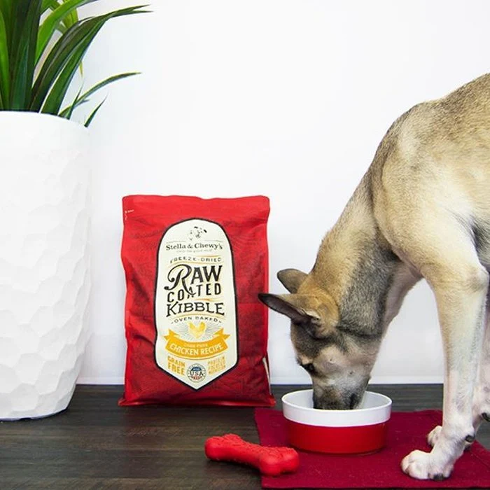 Croquettes Stella & Chewy's Raw Coated Poulet sans cage pour chiens