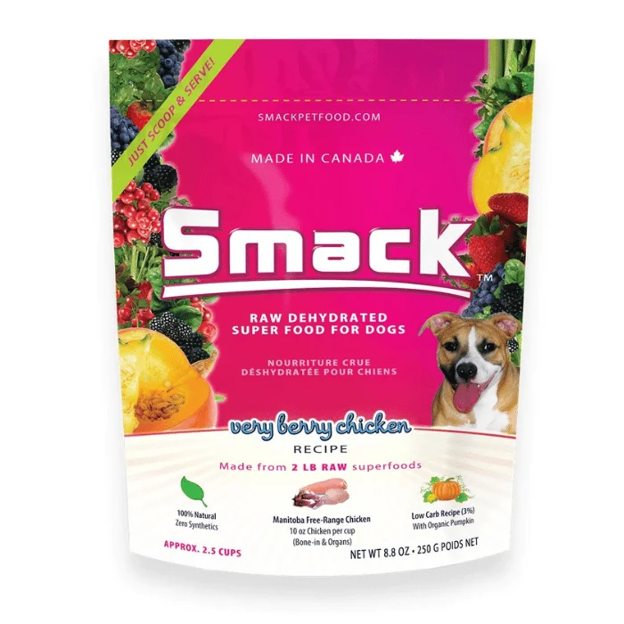 Smack Very Berry cru déshydraté poulet et petits fruits pour chiens