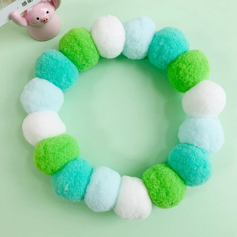 Collier De Noël En Boule De Peluche Pour Chat Et Chien