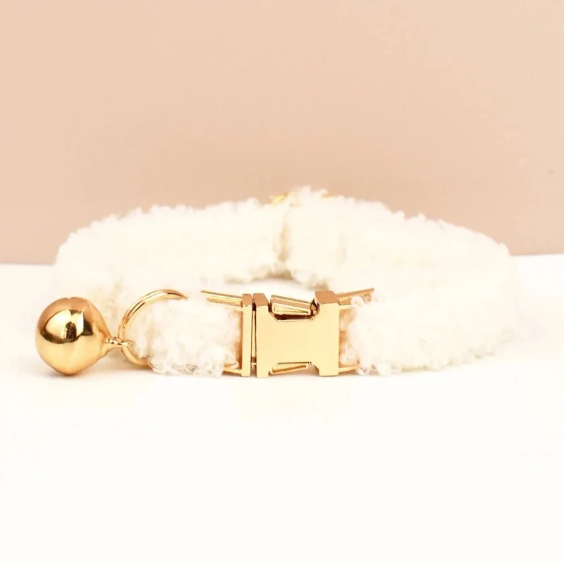 Collier Fourrure Avec Clochette Personnalisable Pour Chien Et Chat