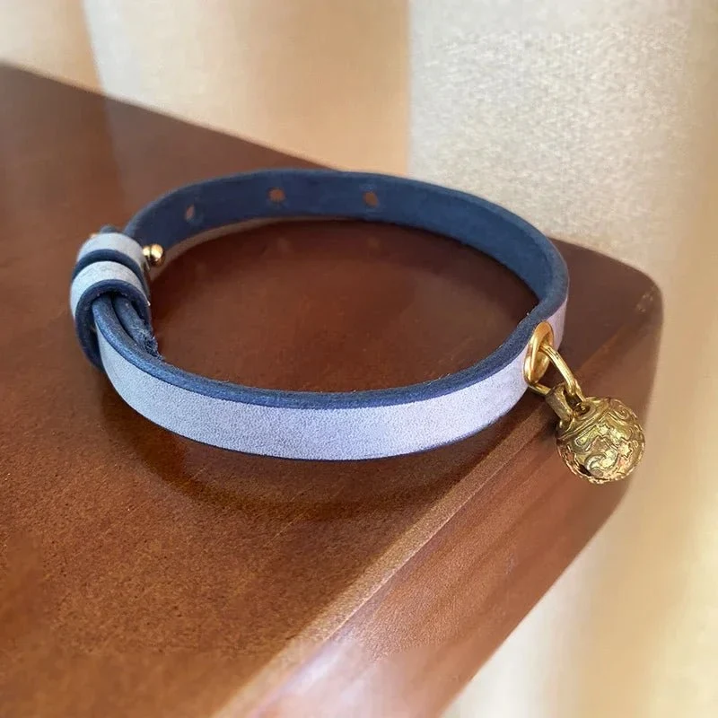 Collier en cuir noir avec clochette pour chat Oscar et Plume – réglable et sûr