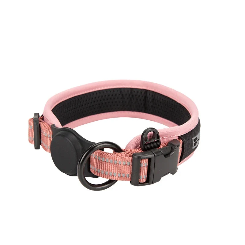 Collier ajustable pour chien avec emplacement AirTag réfléchissant