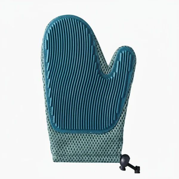 Gant de toilettage en silicone Oscar & Plume : massage doux et retrait des poils morts