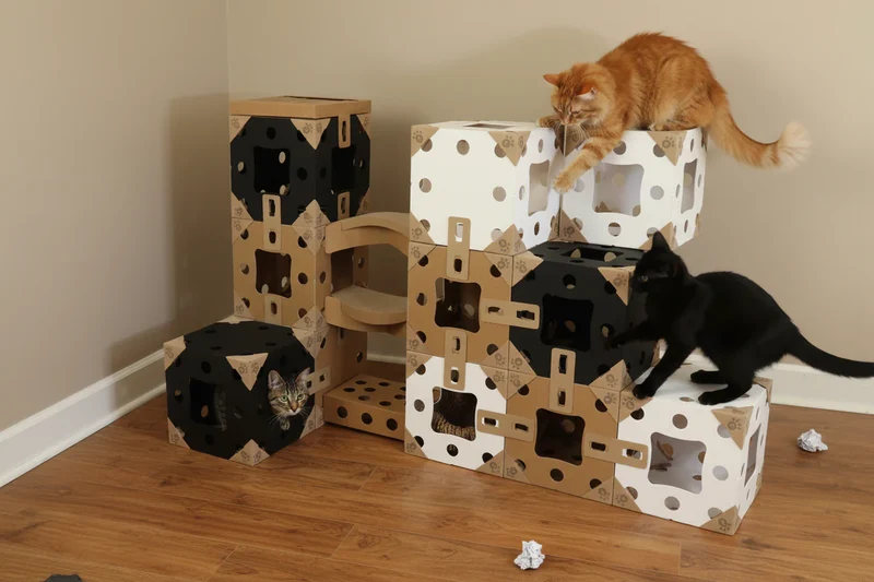 Arbre à Chat en Carton - Cube pour Chat Kraft