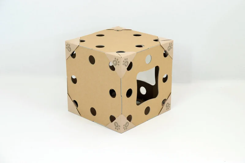 Arbre à Chat en Carton - Cube pour Chat Kraft